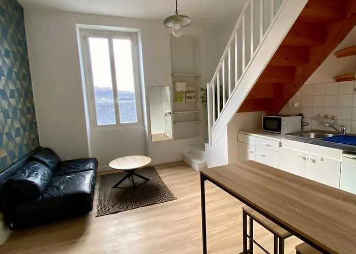 Le Duplex De La Gare